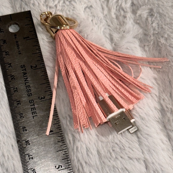 ❄️Charging Cord Key Chain - Picture 3 of 3